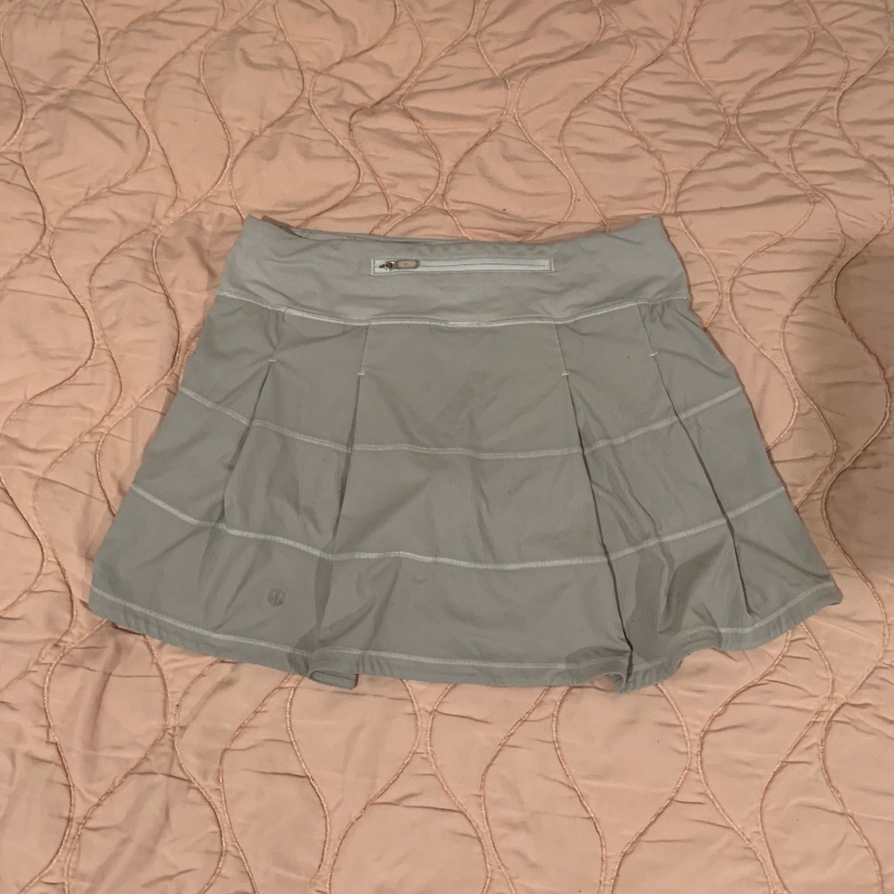 Lululemon pace rival skirt